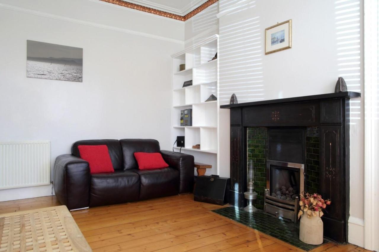 Central And Spacious 2 Bedroom Flat With Garden EDI Buitenkant foto