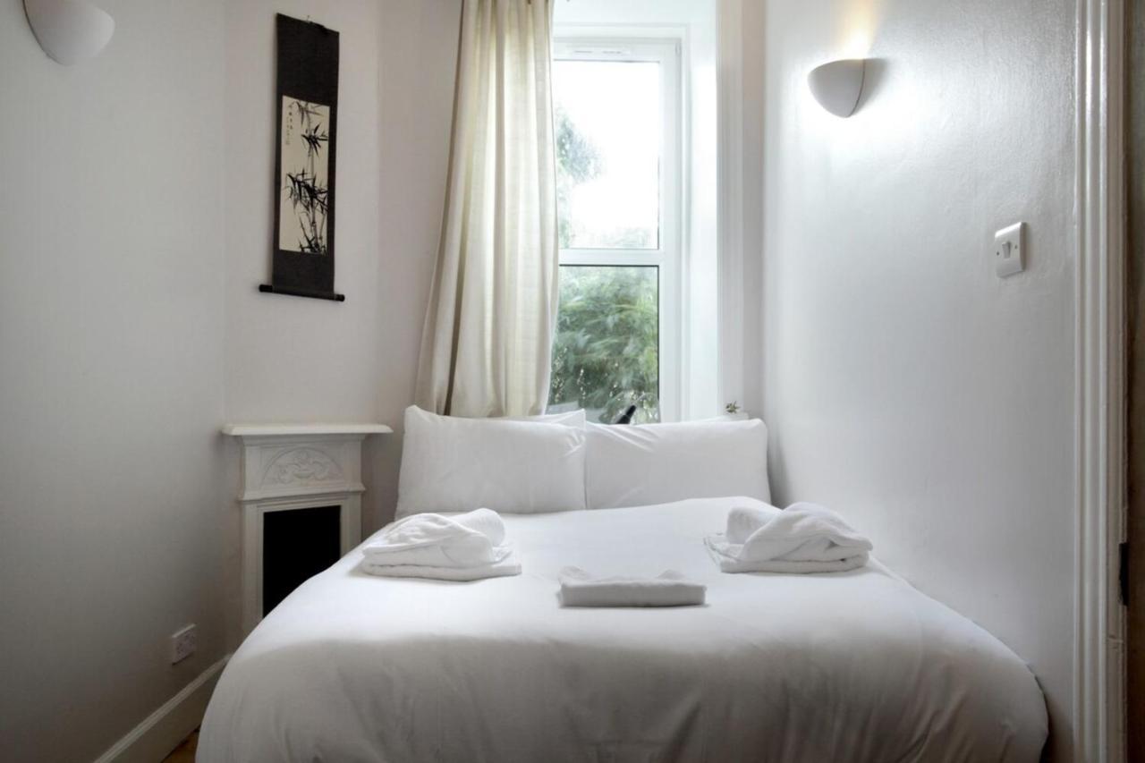 Central And Spacious 2 Bedroom Flat With Garden EDI Buitenkant foto