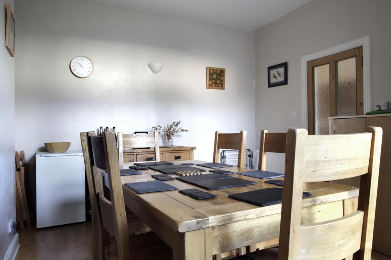 Central And Spacious 2 Bedroom Flat With Garden EDI Buitenkant foto