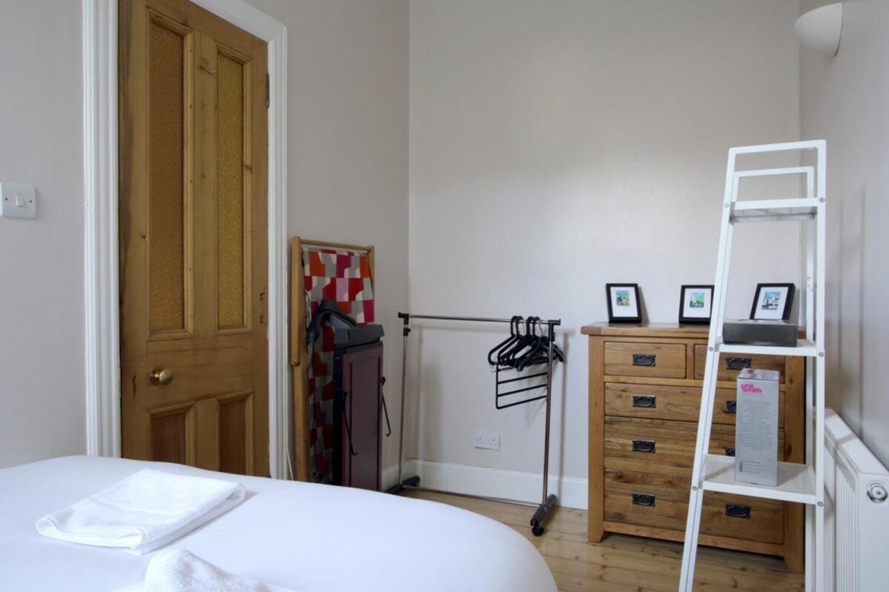 Central And Spacious 2 Bedroom Flat With Garden EDI Buitenkant foto